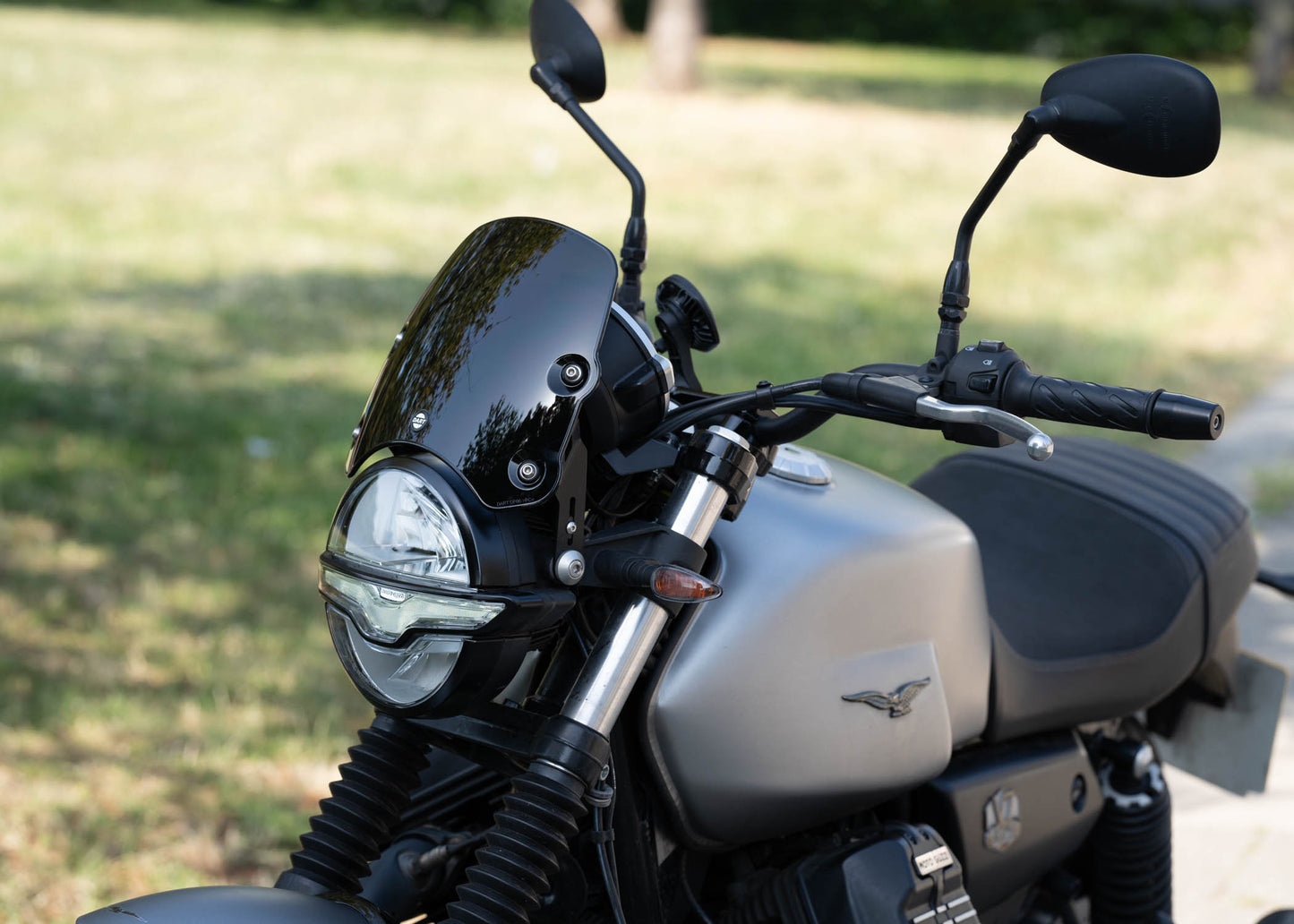 Moto Guzzi V7 850