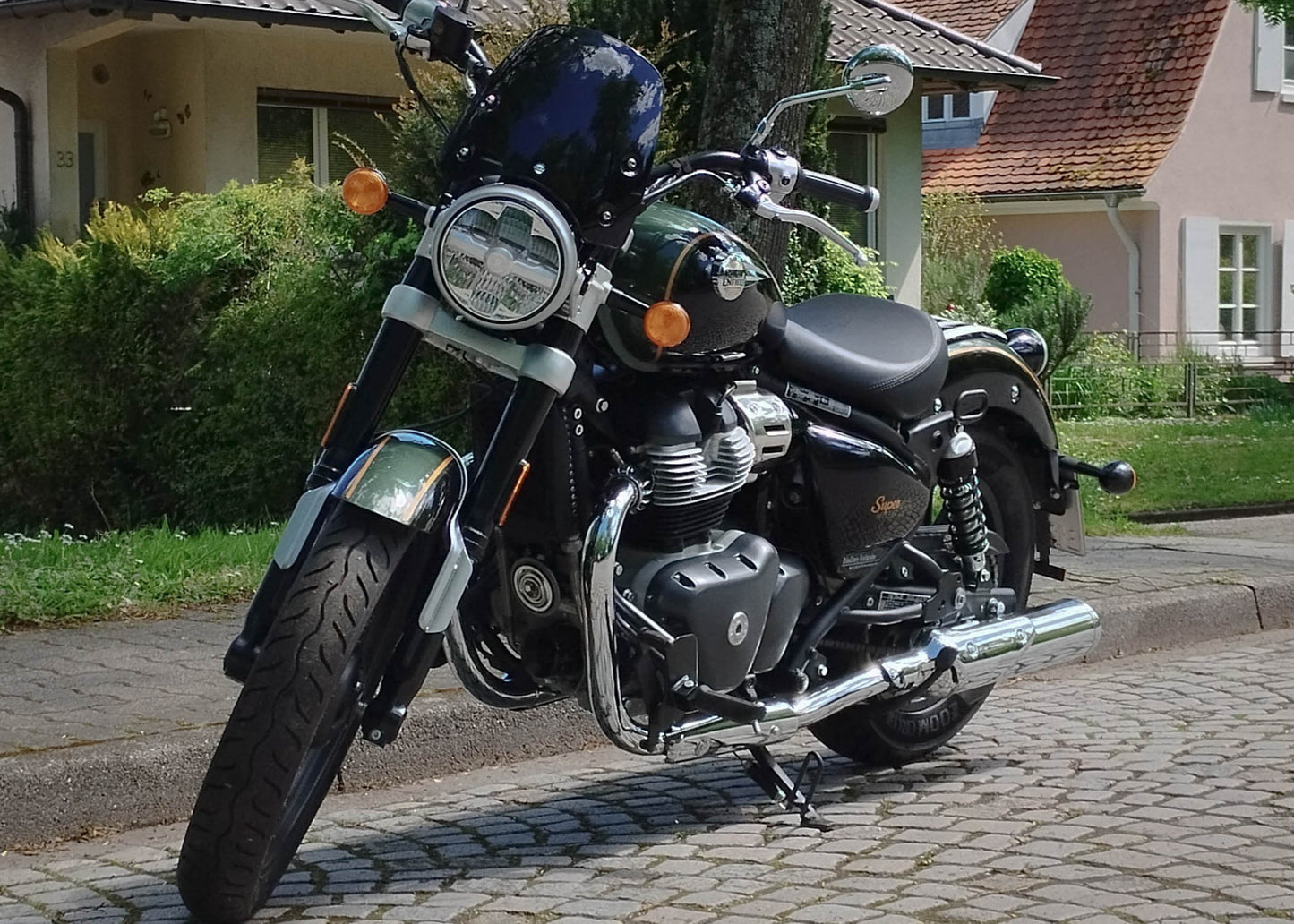 Royal Enfield Super Meteor 650